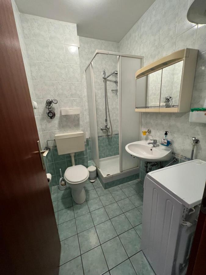Apartment Luka Novalja Eksteriør billede